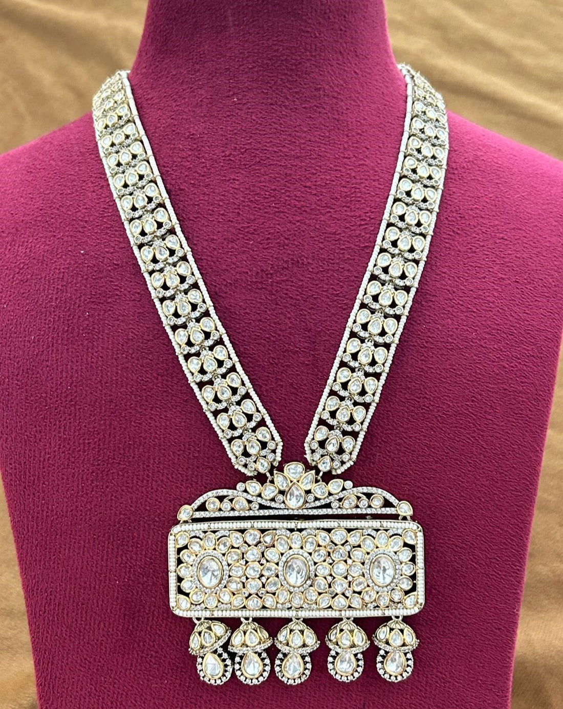 Gold Tone Royal Kundan Long Necklace Set Rani Haar Style with Statement Pendant And Earrings