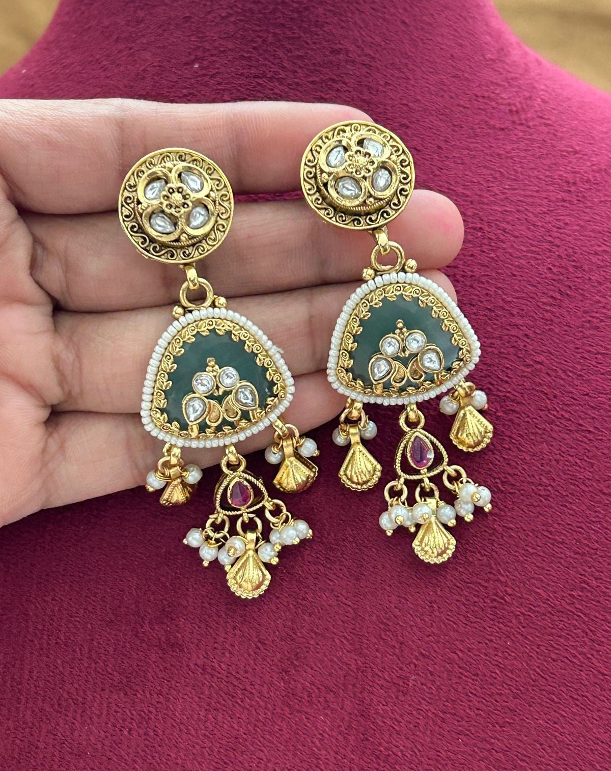 Premium Gold Plated Antique Kundan Necklace Set with Green Stone and Pearl Drops