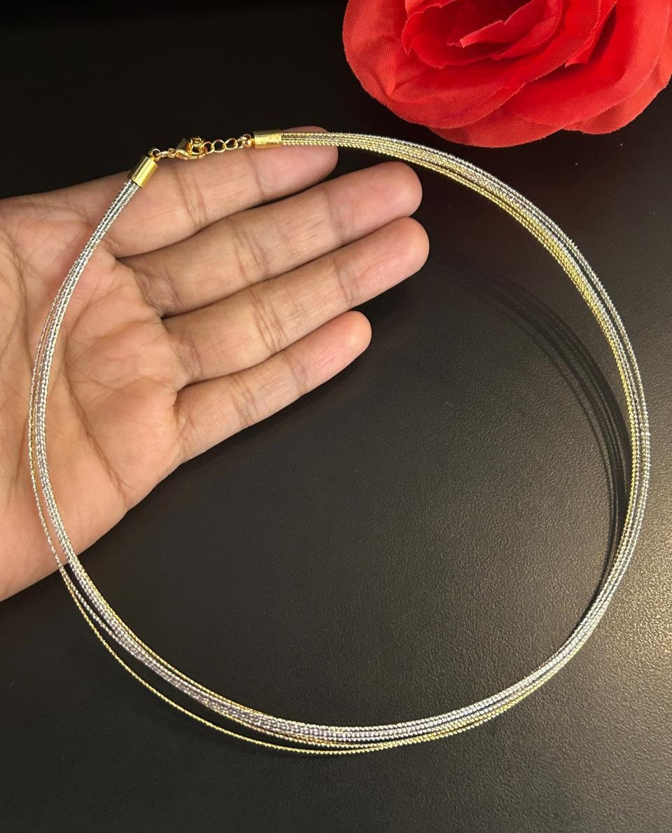 Premium Dual Tone Hasli Chain – Gold & Silver Polish Soft Choker Design