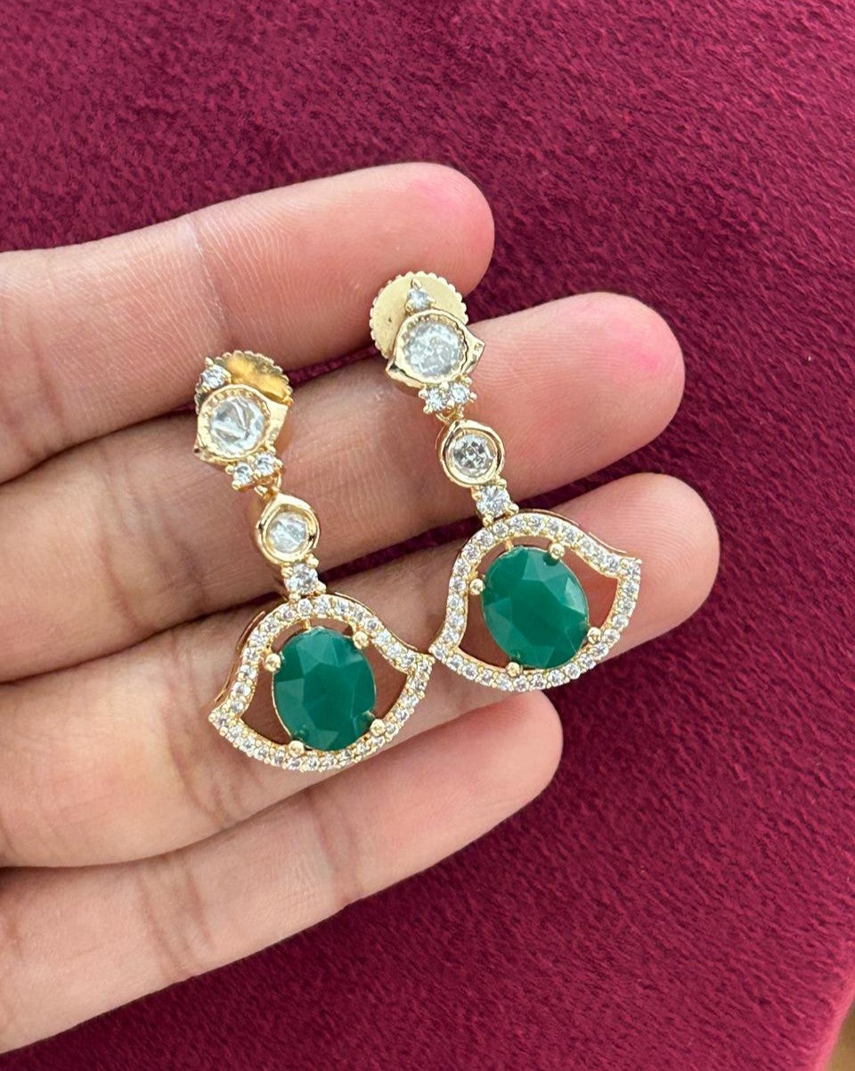 Kundan Drop Necklace Set Gold Tone with Green Stone with Earrings