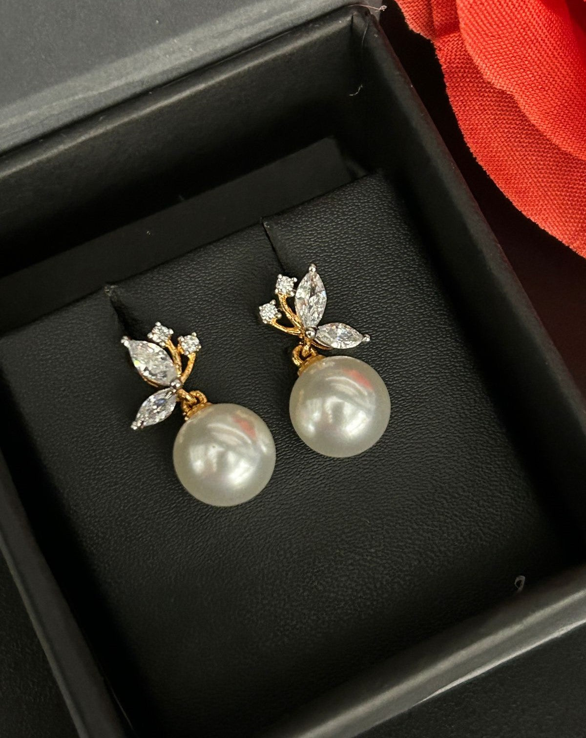 Premium Pearl Bloom Drops – Gold Polish Diamond Leaf Pearl Earrings