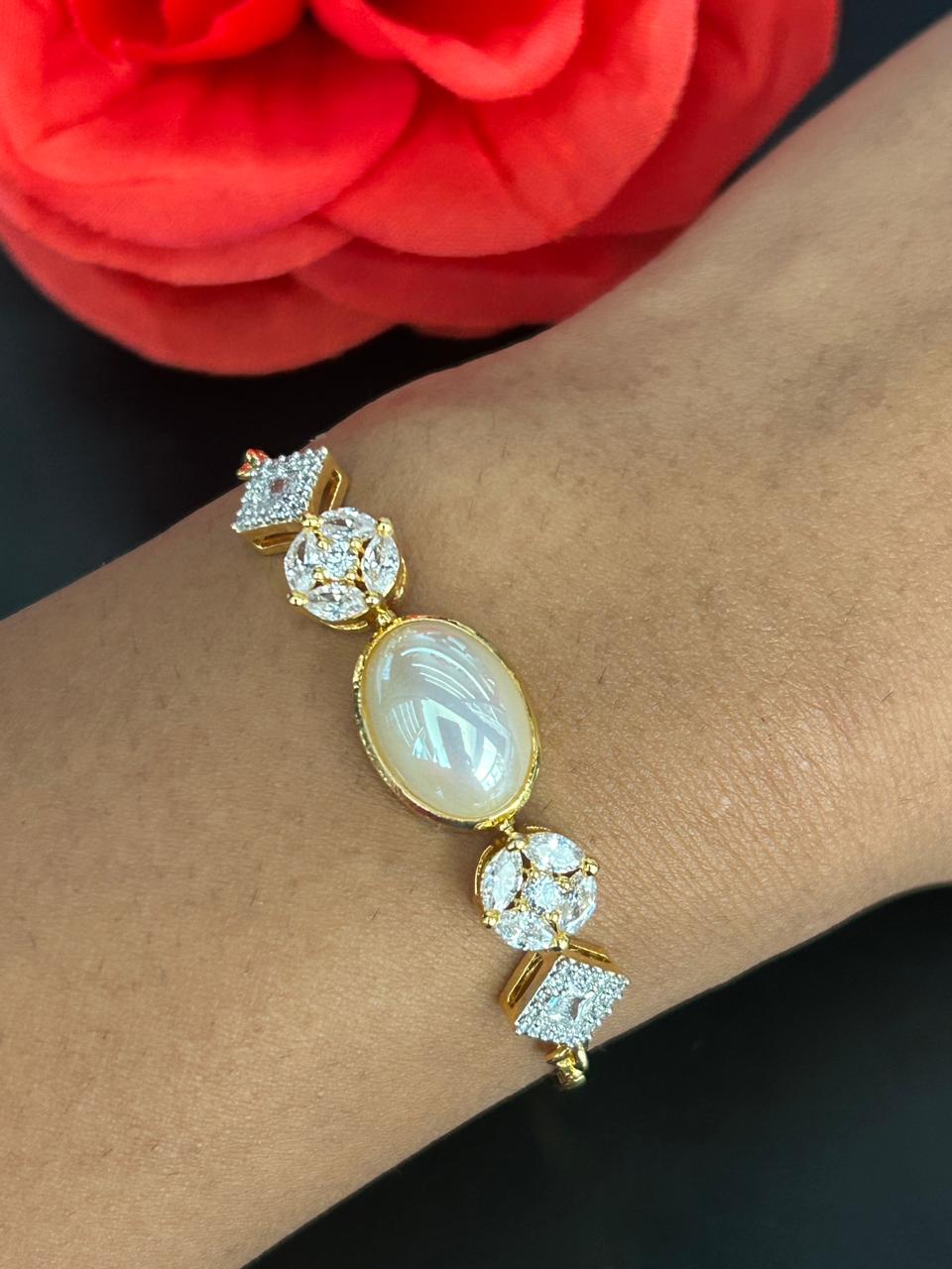 Adjustable Pearl Diamond Bracelet for Women