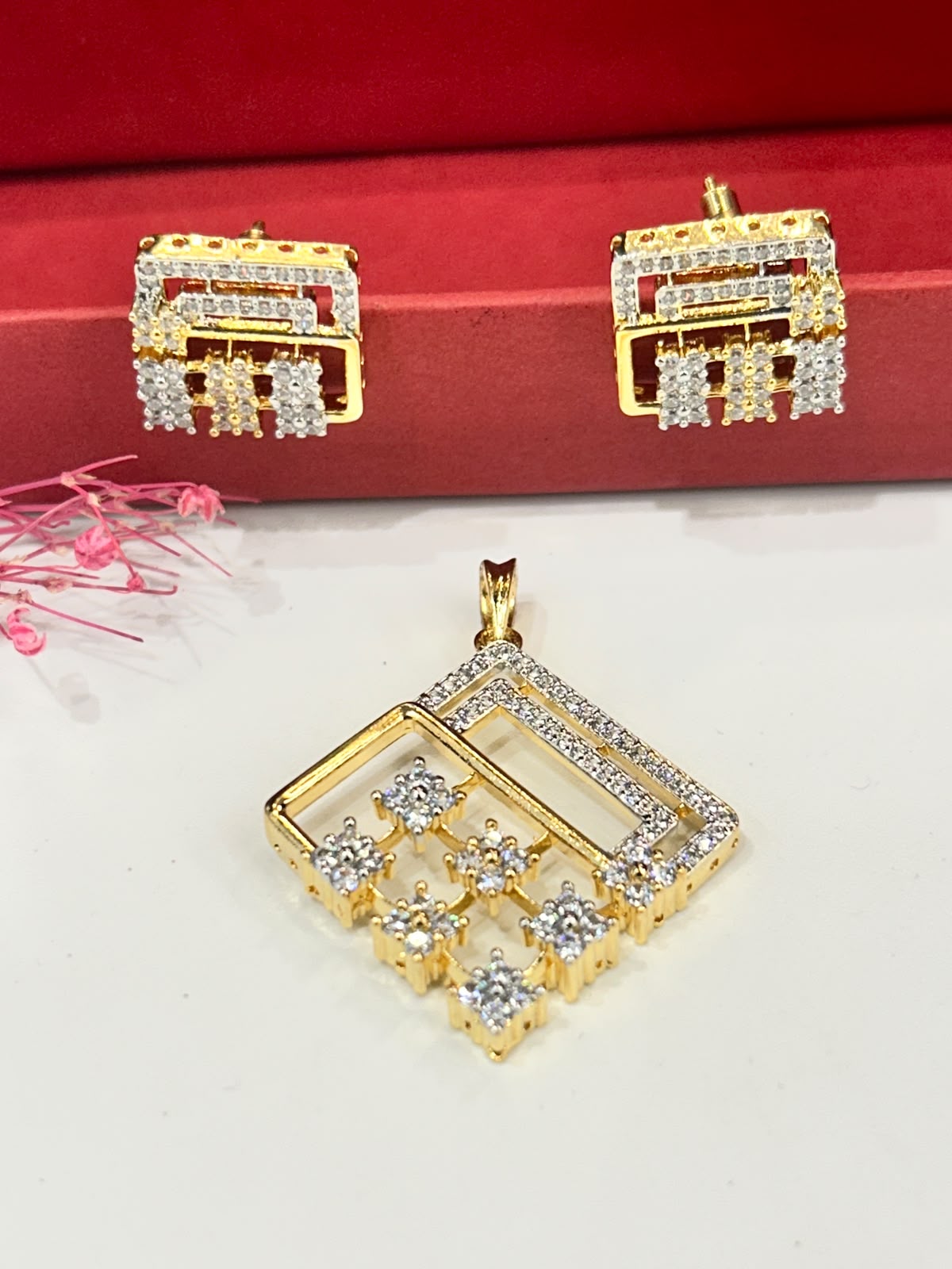 Premium Dual Tone Geometric Diamond Pendant with Chain & Matching Earrings