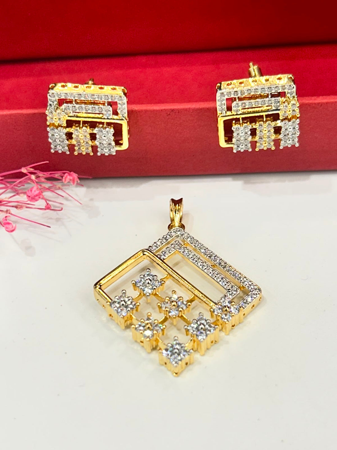 Premium Dual Tone Geometric Diamond Pendant with Chain & Matching Earrings
