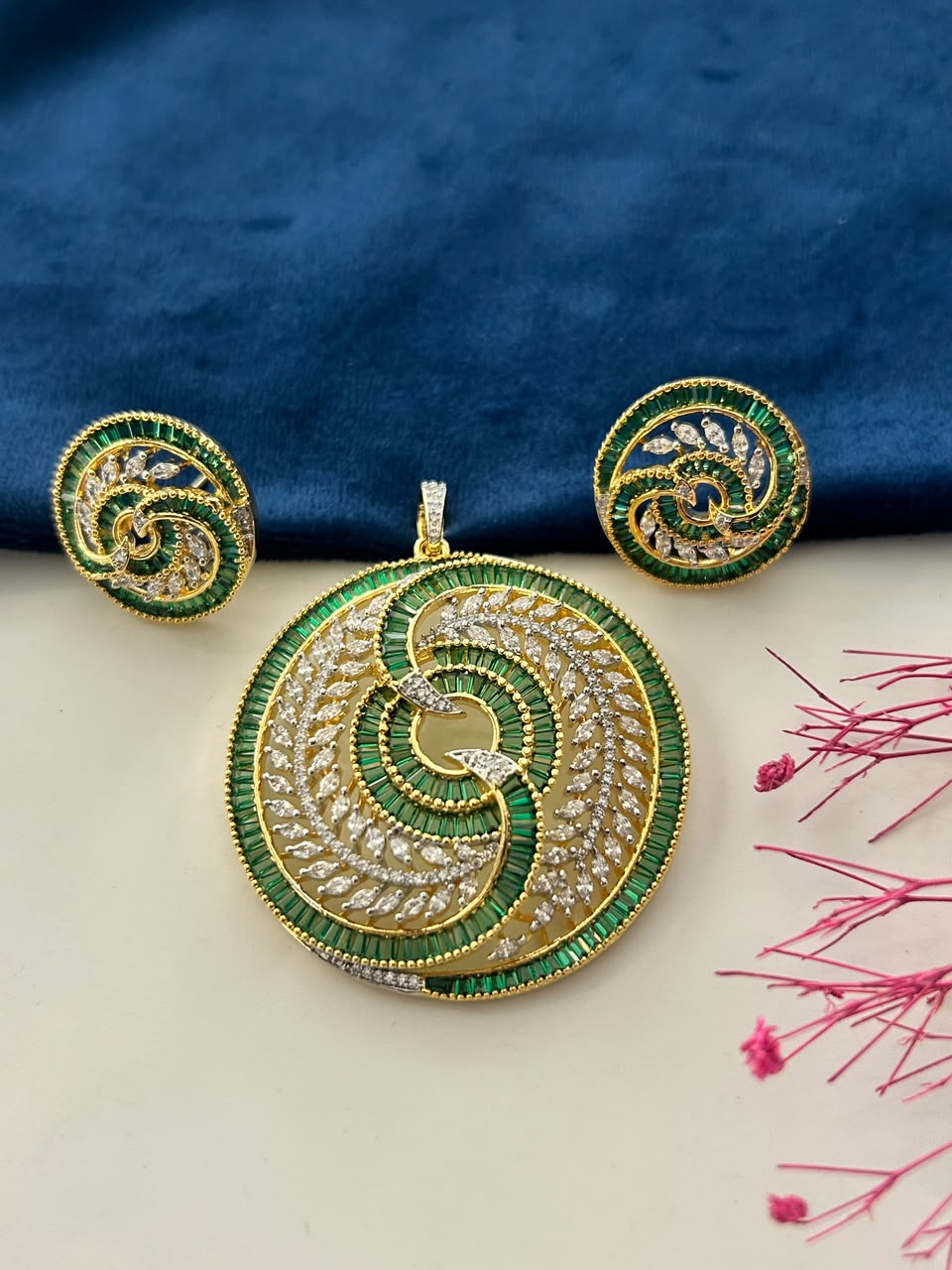 Varnika Aura  CZ Circular Designer Jewellery  Pendant Set