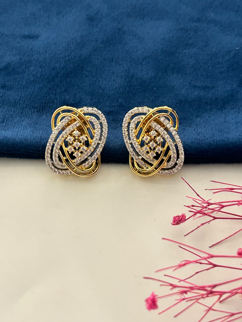 Nakshatra Orbit Pendant Set