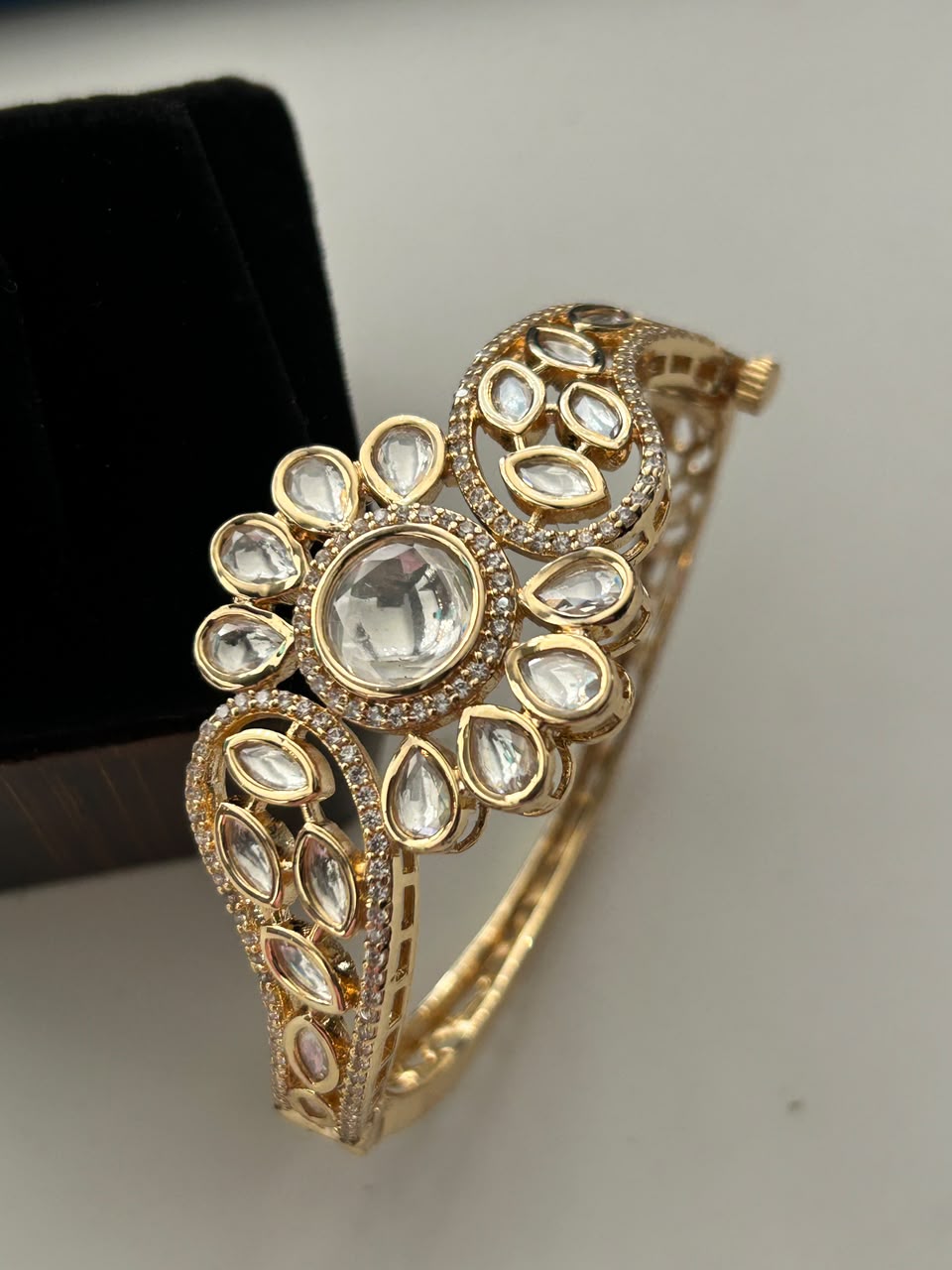Noorva Floral Kundan  Traditional Polki Style Openable  Bracelet  for Women