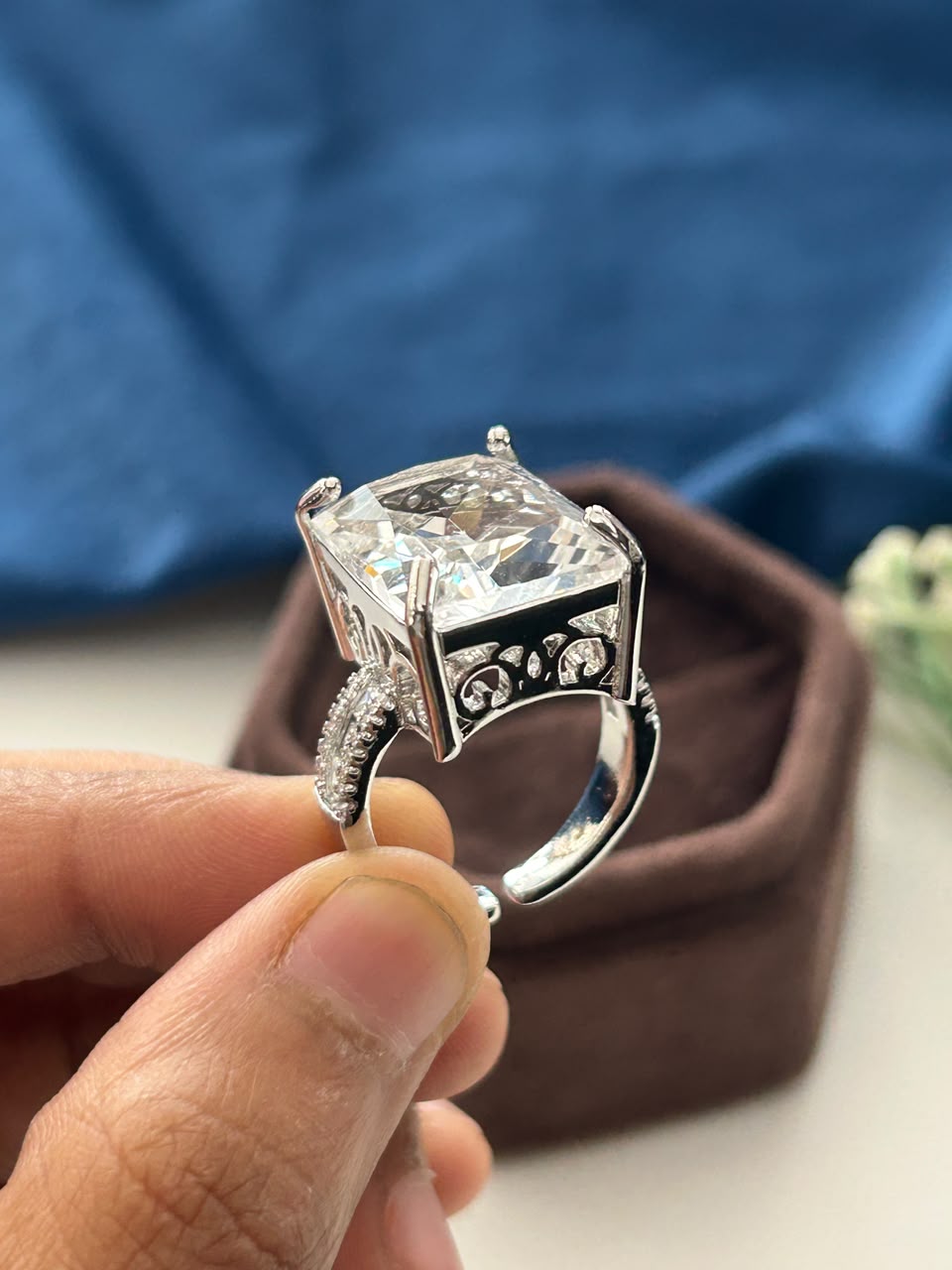 Aarvika Royale Solitaire  Statement Ring