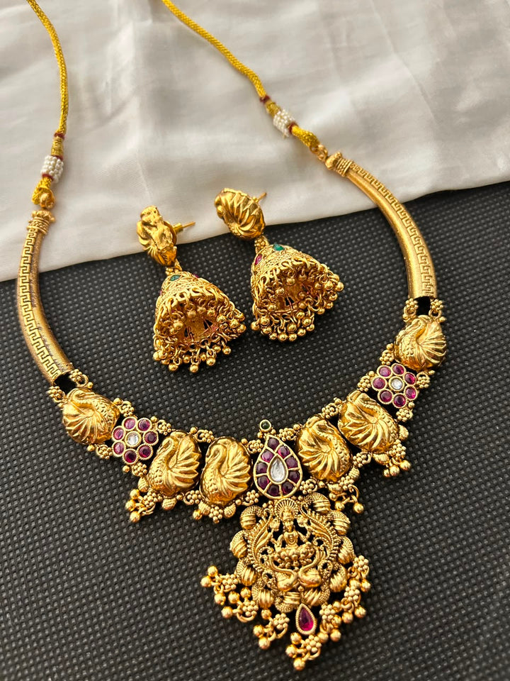 Mahalakshmi Vaibhav Temple Necklace Set