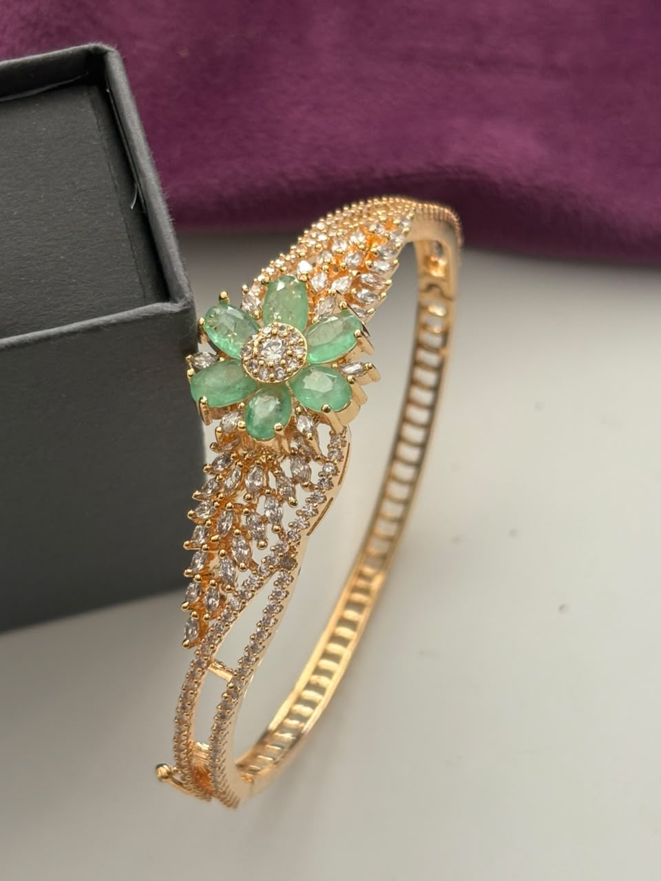 Eshanya Blossom AD Openable Bracelet