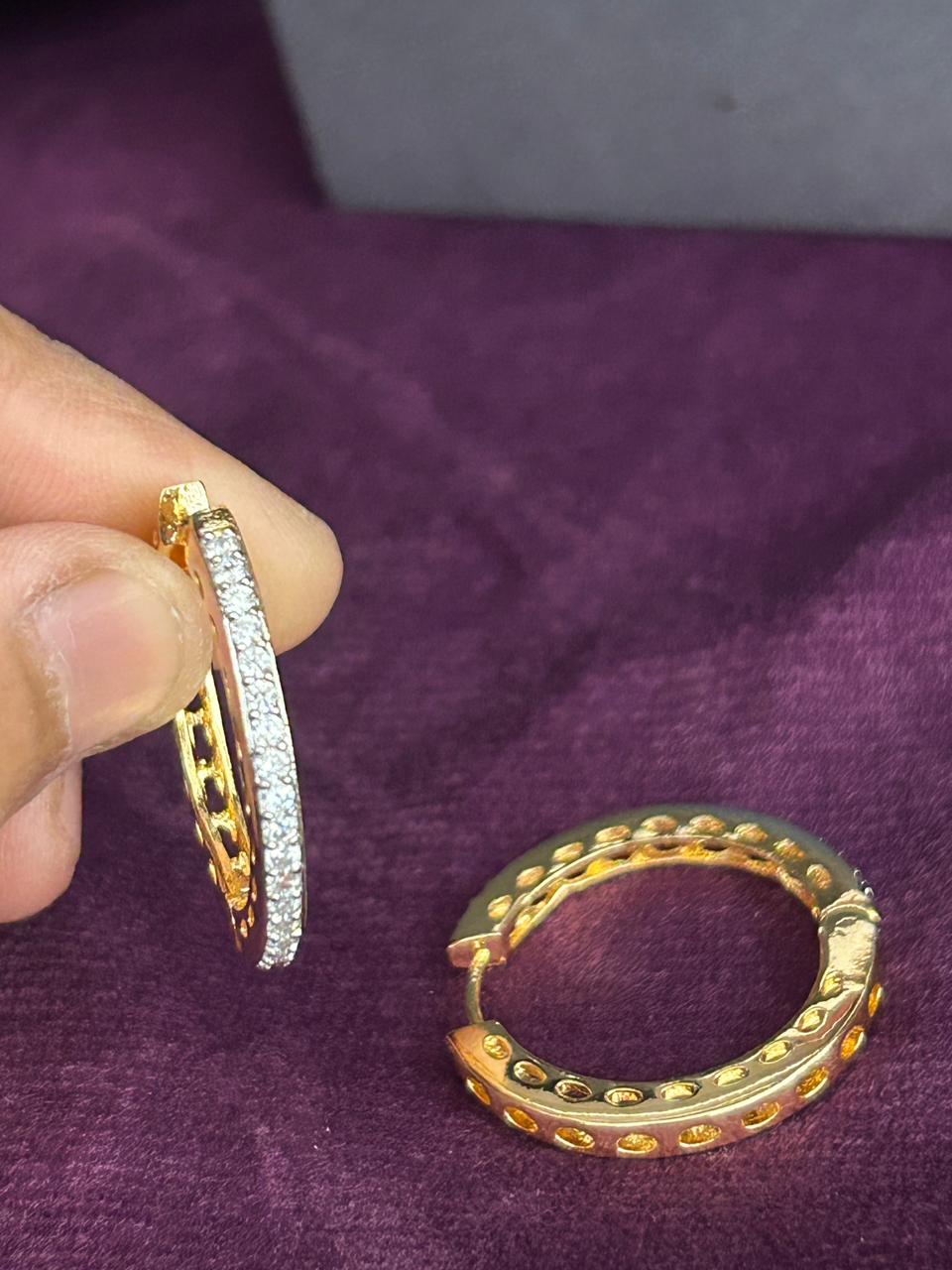 Aarini Classic Spark AD Hoop Earrings