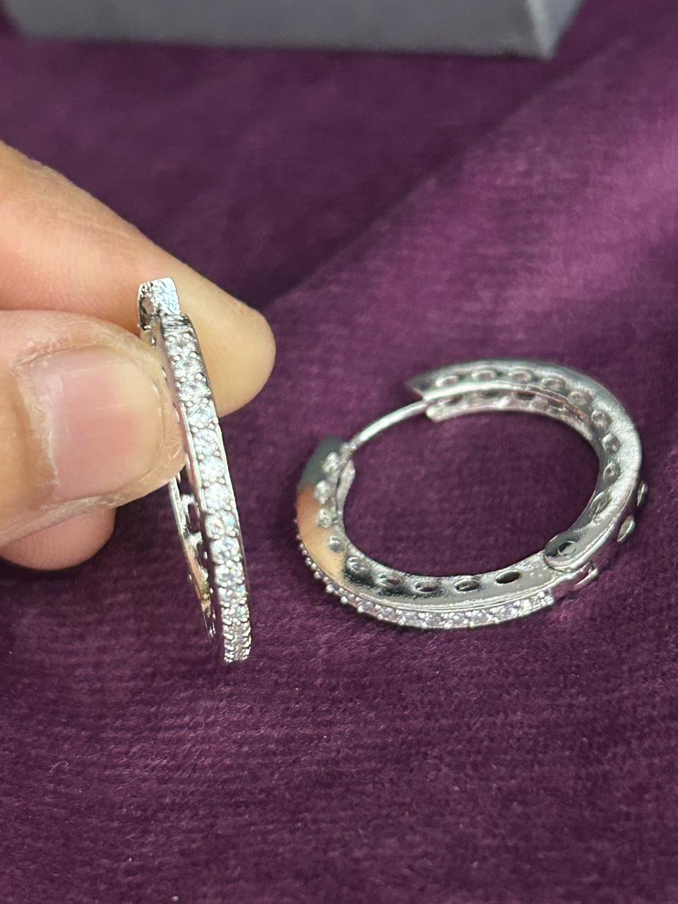 Aarini Classic Spark AD Hoop Earrings
