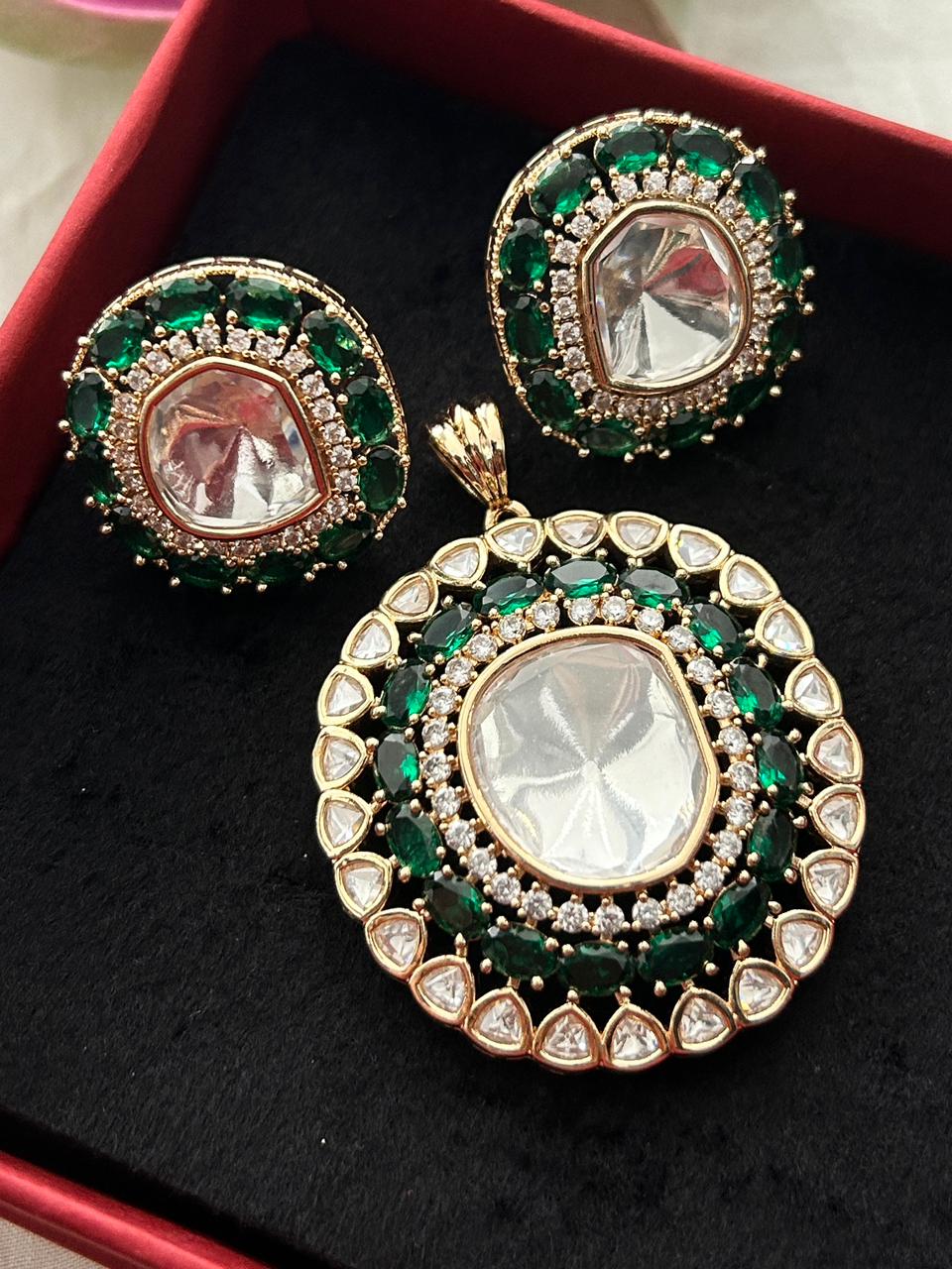 Ruhani Ruby Moissanite Kundan Pendant Set – 18K Gold Plated