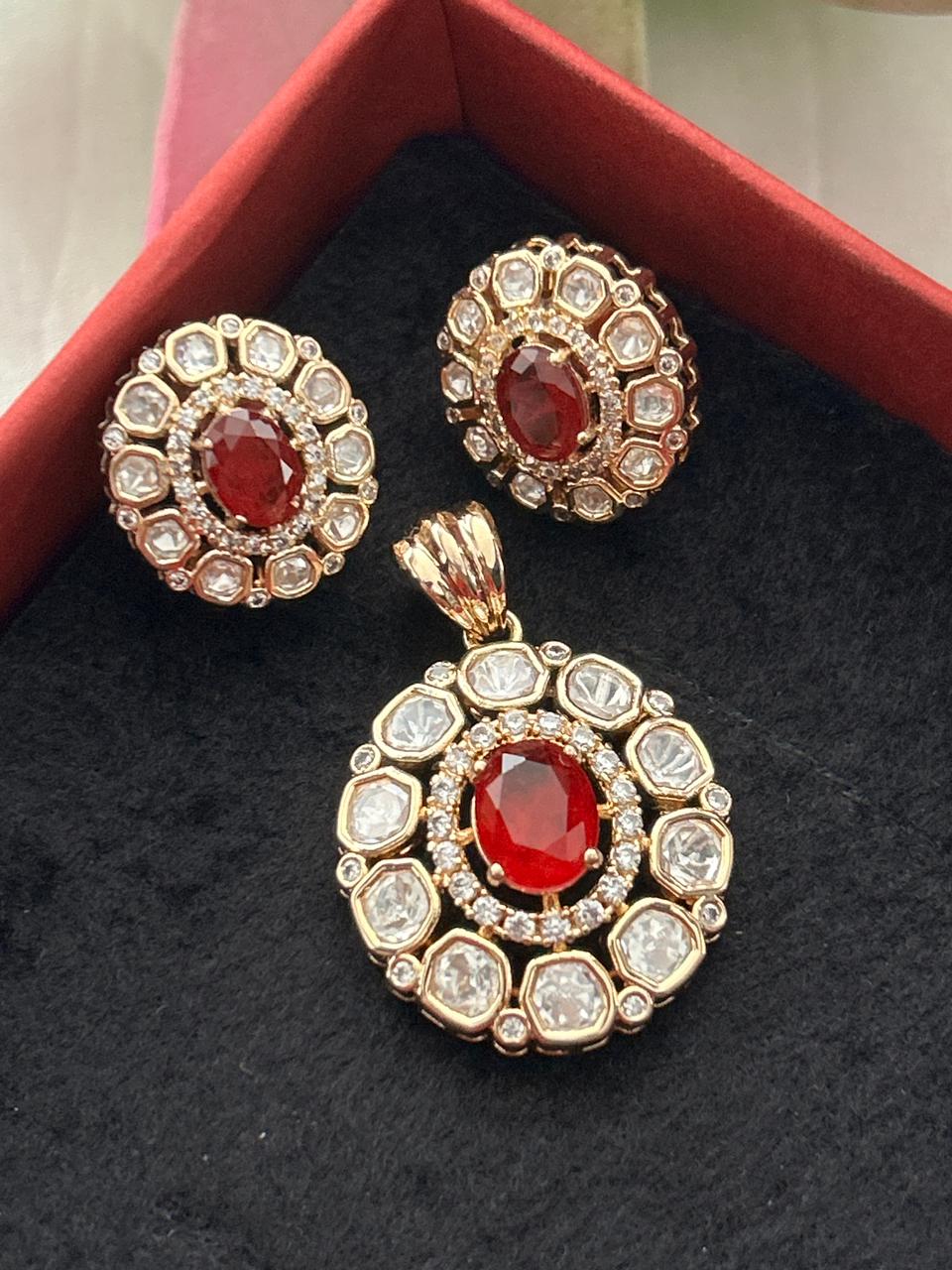 Rajnandini Ruby Moissanite Kundan Pendant Set – 18K Gold Plated