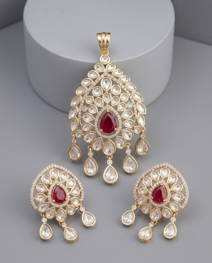 Meher Emerald Moissanite Kundan Pendant Set – 18K Gold Plated