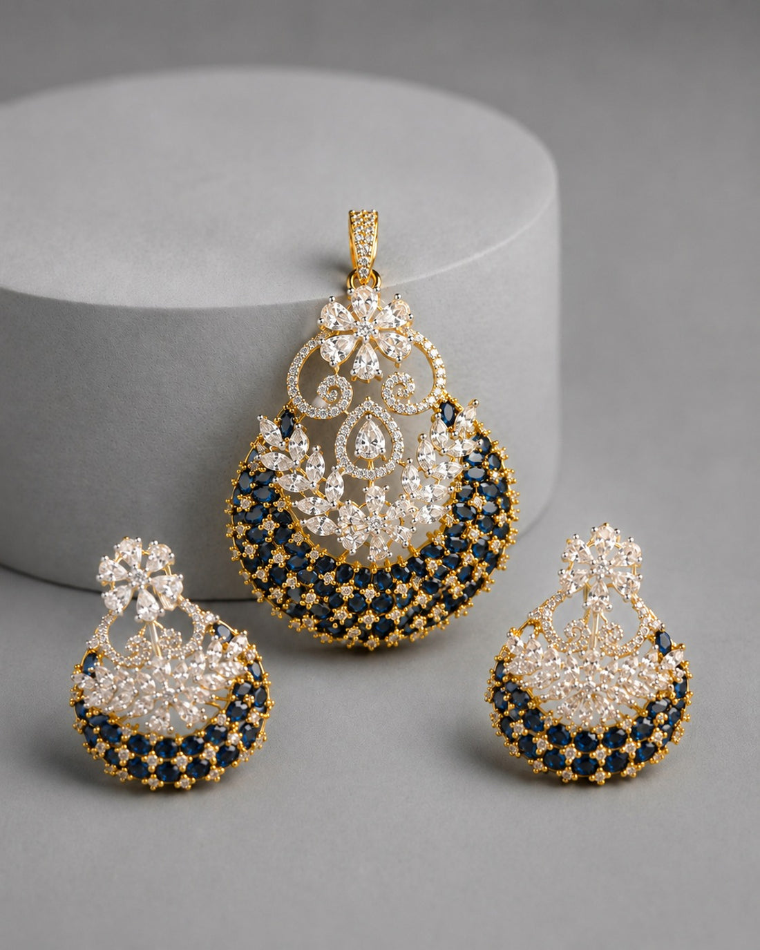 Gulabi Chandrika AD Pendant Set
