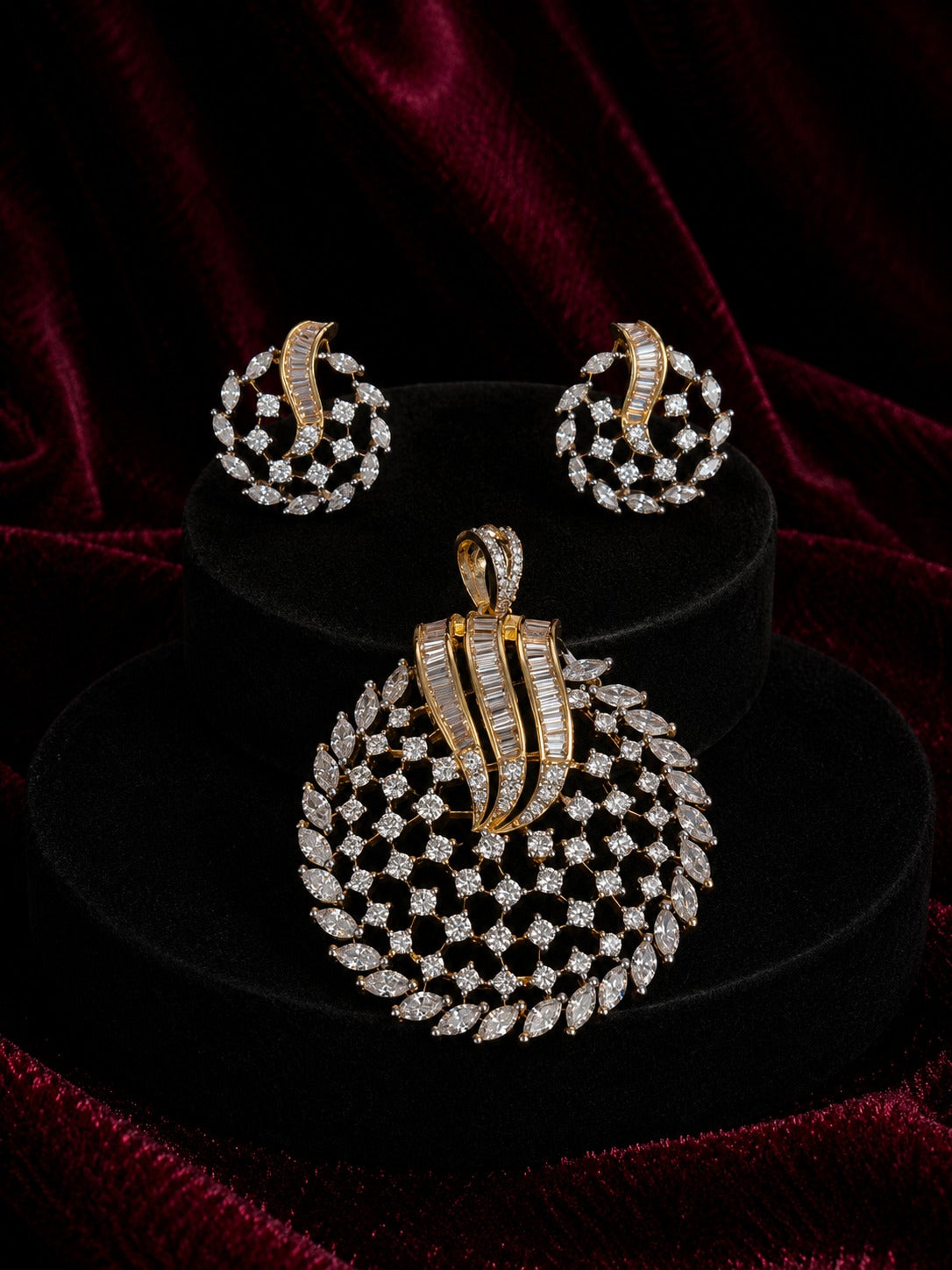 Celestia Crystal Fan Pendant Set