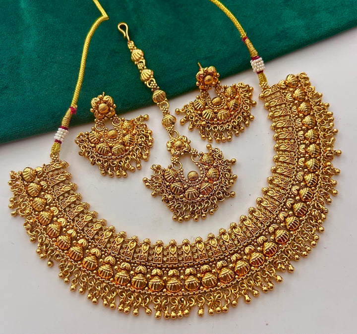 Rajvanshi Swarna Heritage Temple Choker Set