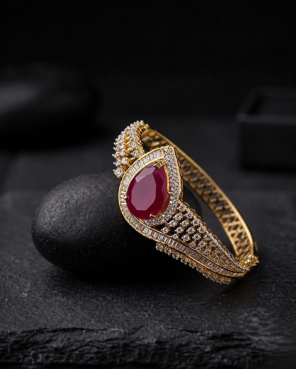 Aurelia Crest Bracelet For Women