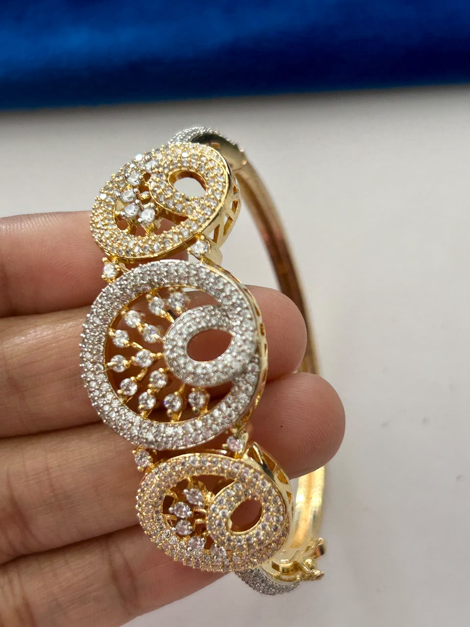 Noor Paisley Sparkle Openable Bracelet for Women