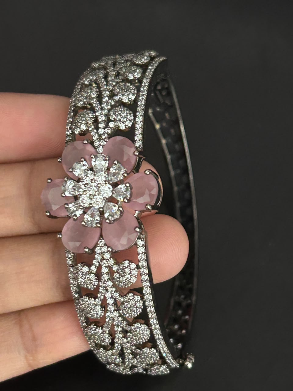 Floral  Blossom Openable Bracelet for Women