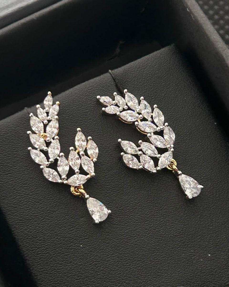 Aaradhya Emerald Leaf Drop Earrings