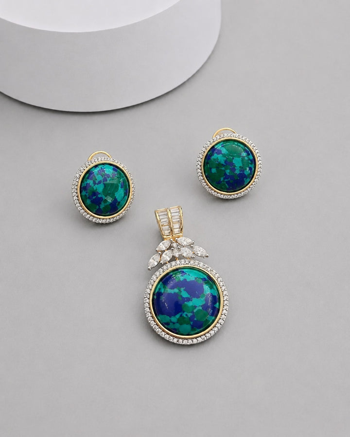 Neelamika Green Blue Pendant Set