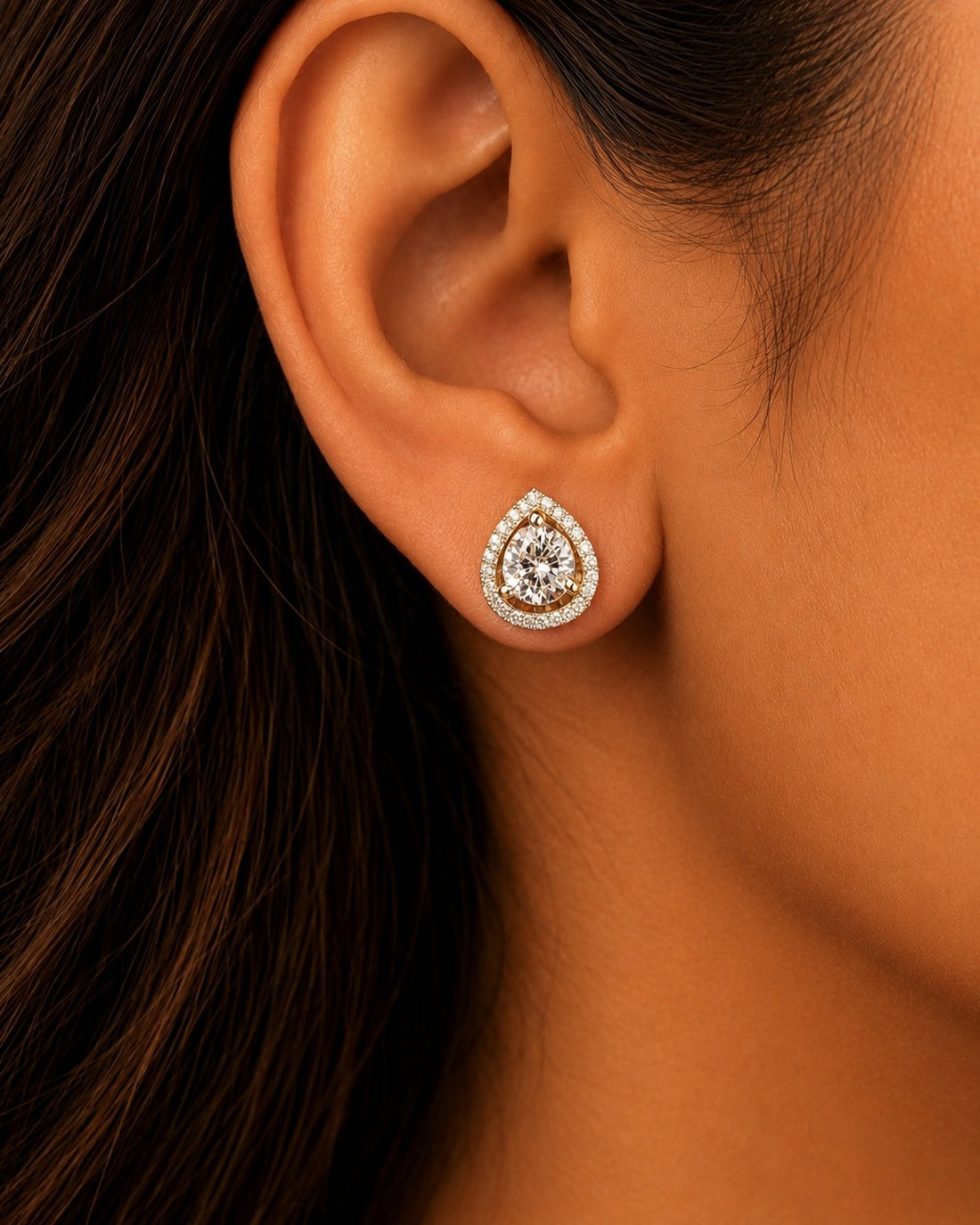 Vamika Teardrop Screw Back Studs Earrings