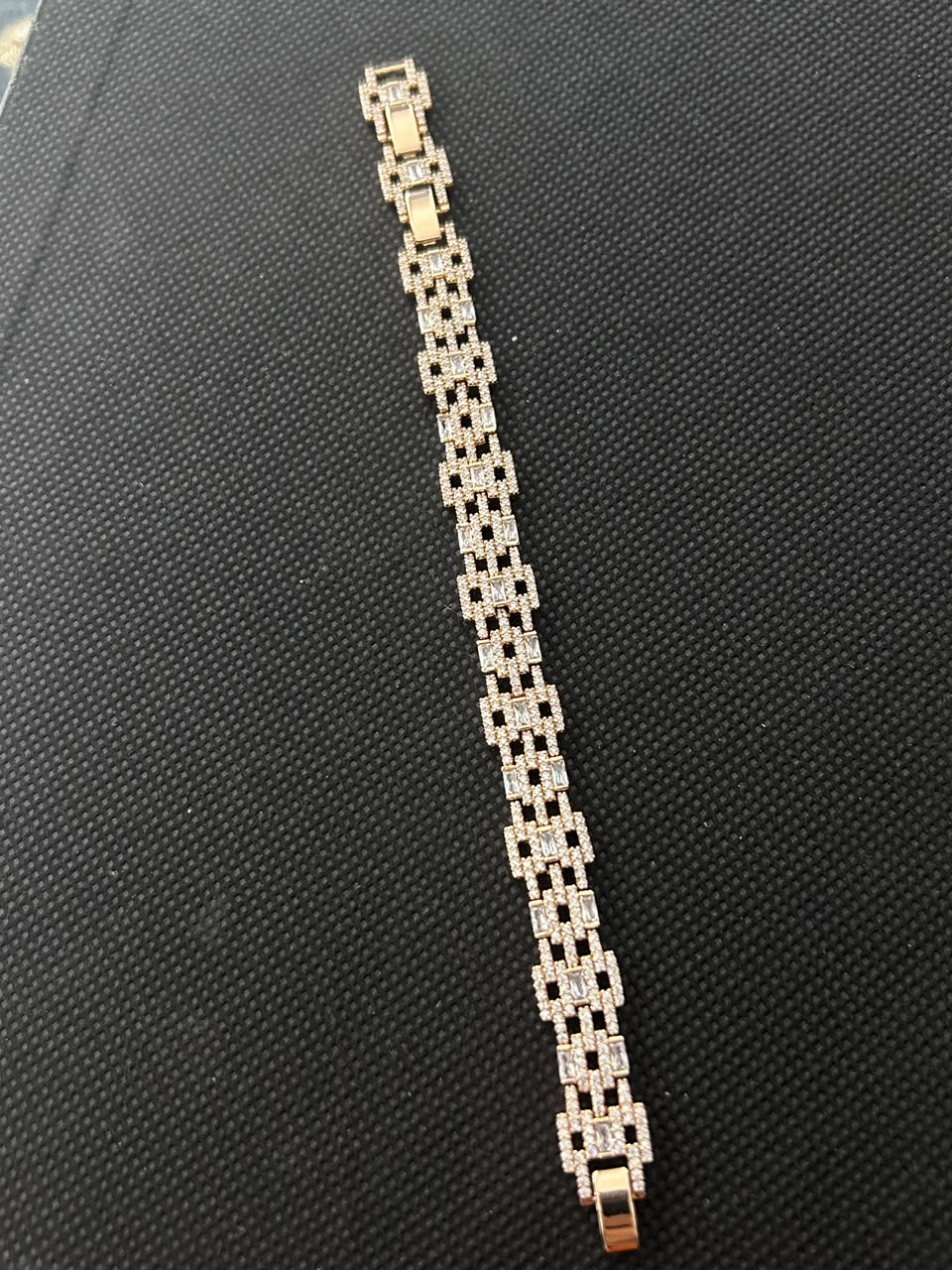 Averra Geometric Baguette Bracelet