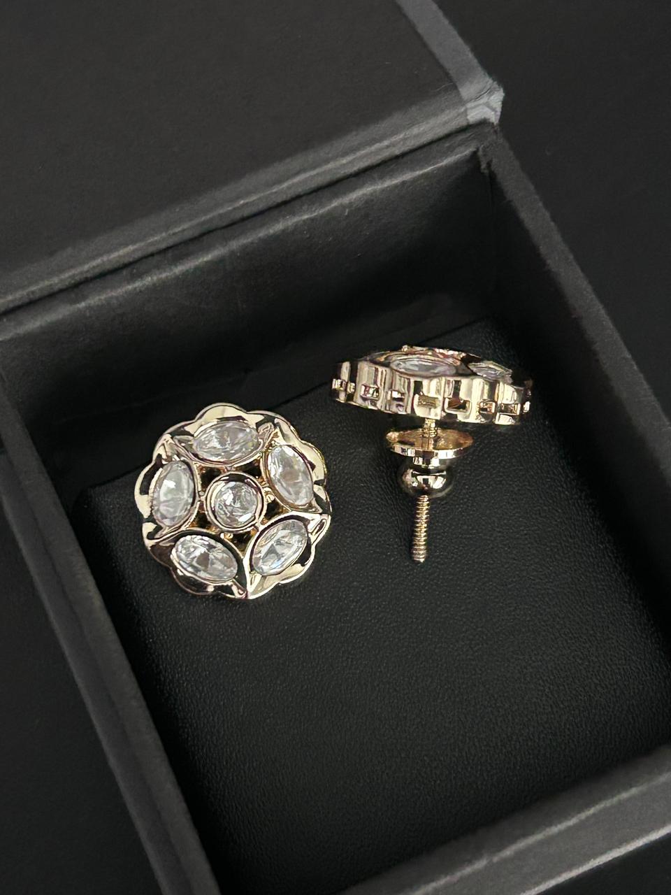 Saanvi Kundan Moissanite Floral Stud Earrings