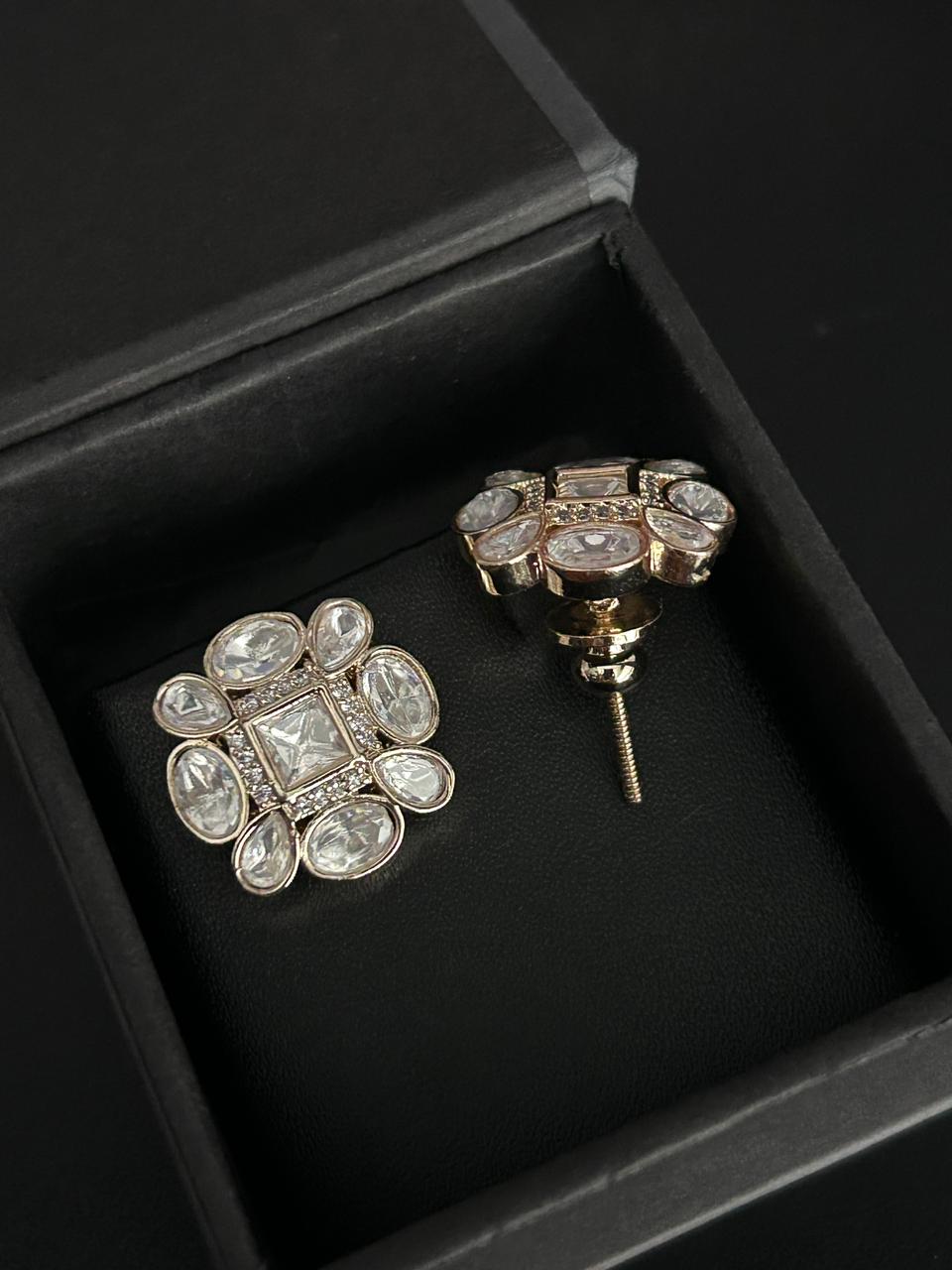 Aarvika Floral Kundan Mossaonite Stud Earrings