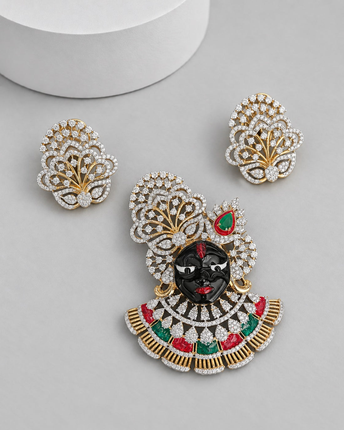 Vrindavan Shringar Krishna Pendant Set
