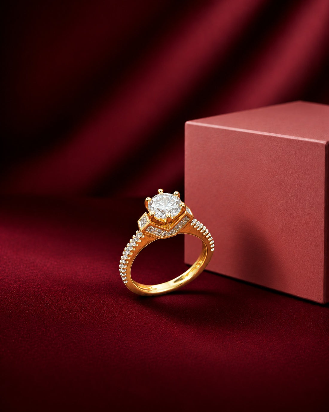 Reyanshi Crown Solitaire Ring