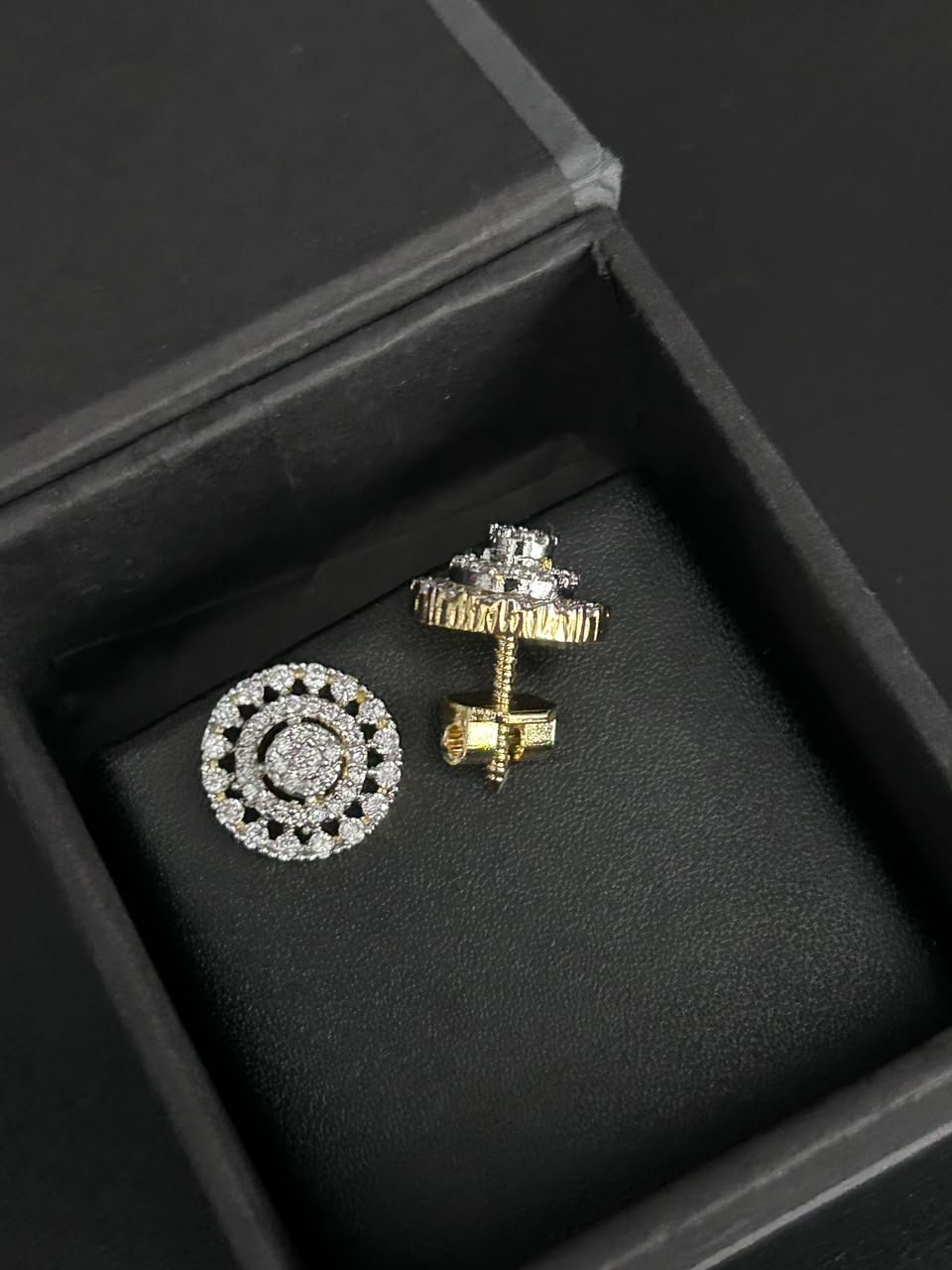 Veyra Gulnaar Screw Stud Earrings