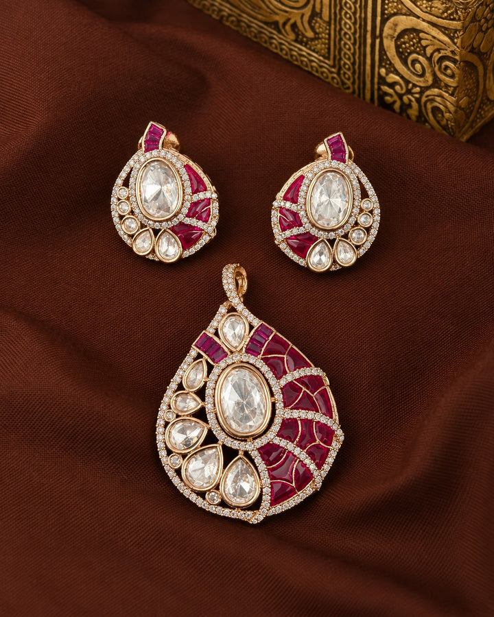 Aavya Kundan Screw Pech Earrings & Pendant