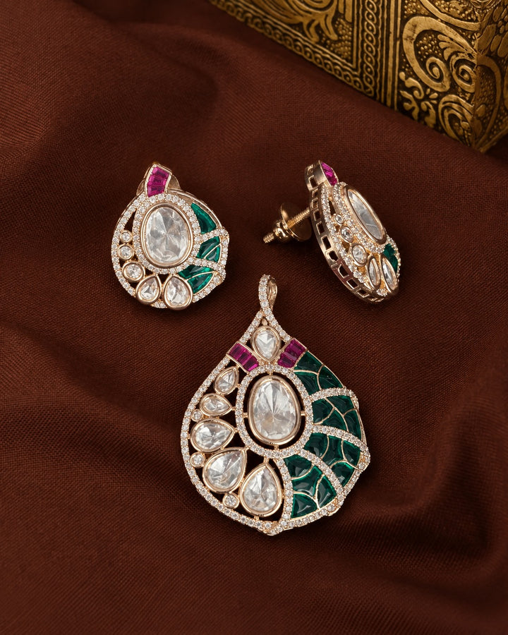 Aavya Kundan Screw Pech Earrings & Pendant