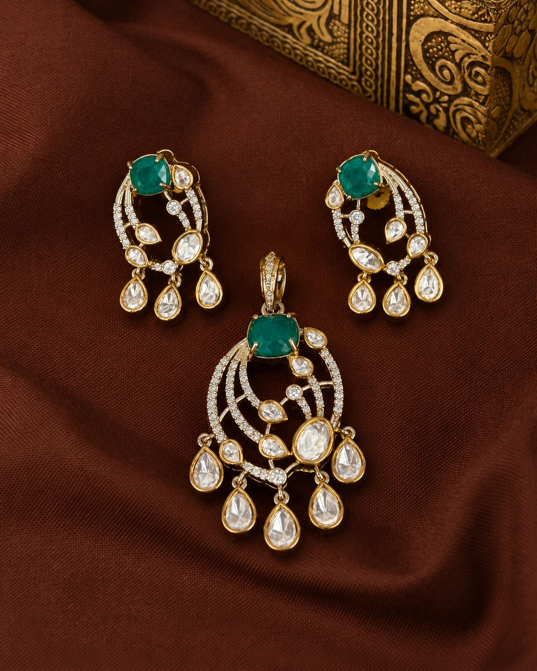 Aaranya Royale Polki Drop Pendant Set