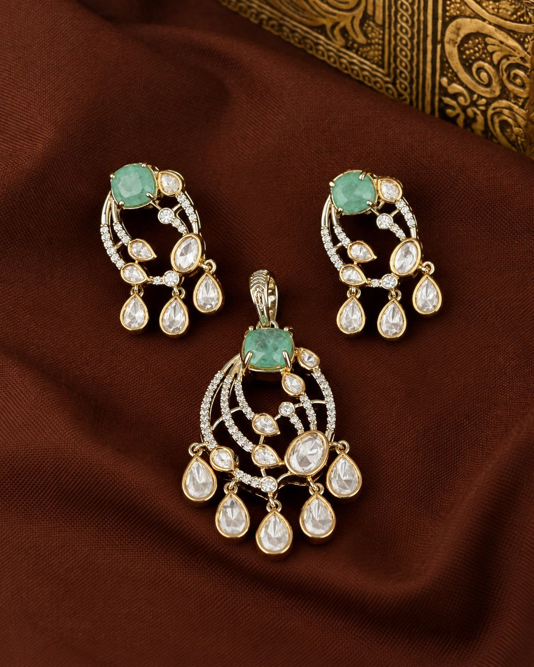 Aaranya Royale Polki Drop Pendant Set