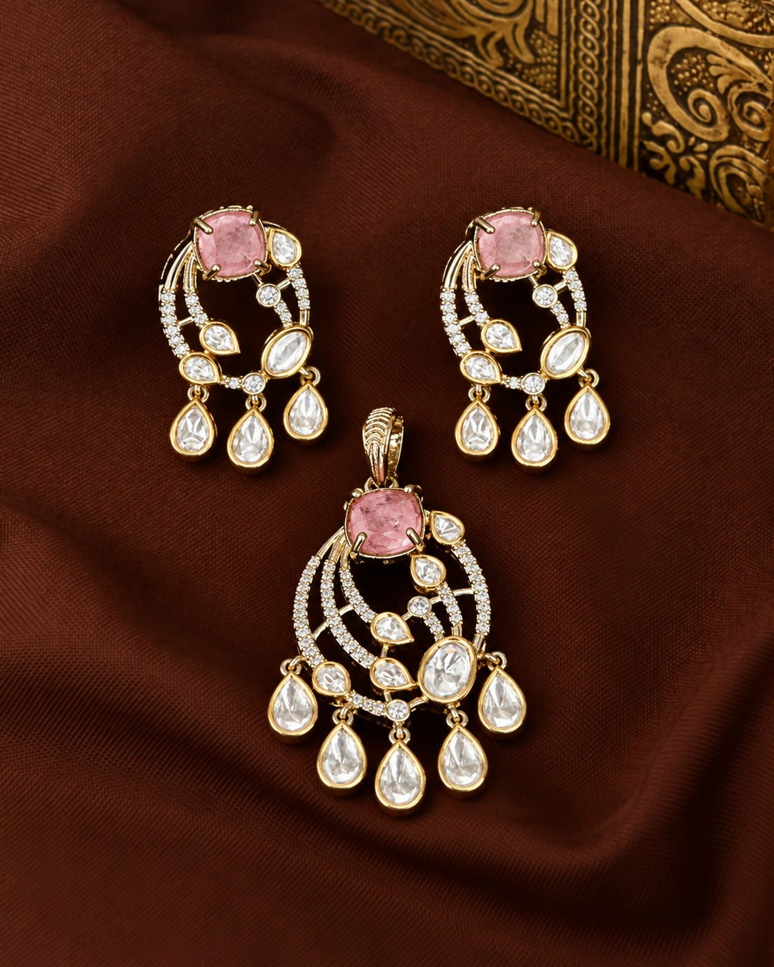 Aaranya Royale Polki Drop Pendant Set
