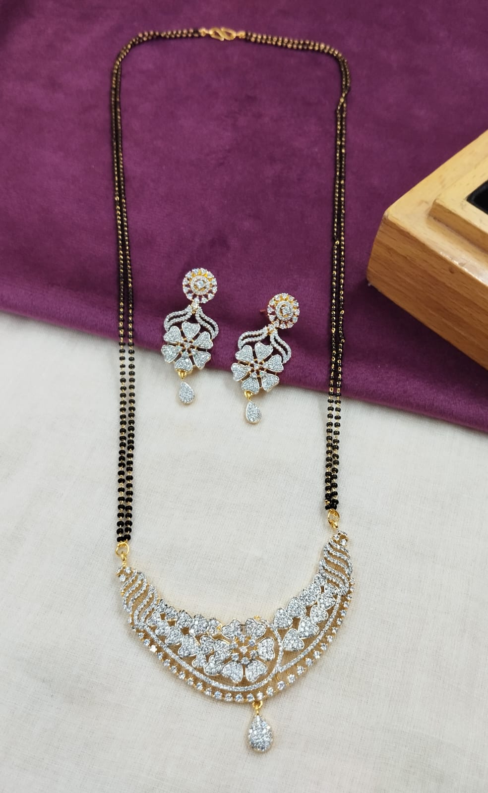 Vaanya Floral Diamond-Look Mangalsutra Set – 24 Inch