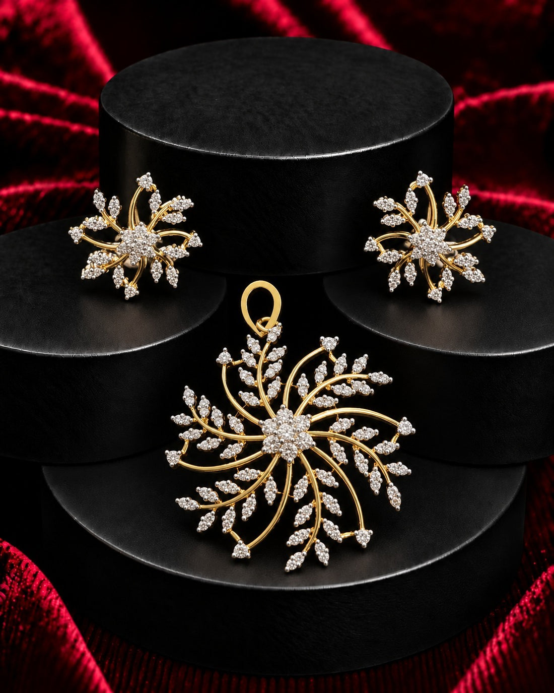 Saanvi Celestia Sunburst  Pendent Set