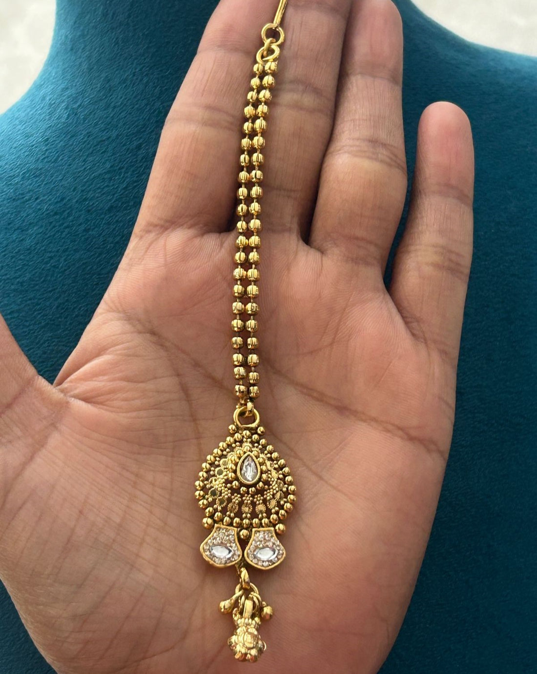 Antique Gold Heavy Kundan Necklace Set with Ghungroo Detailing