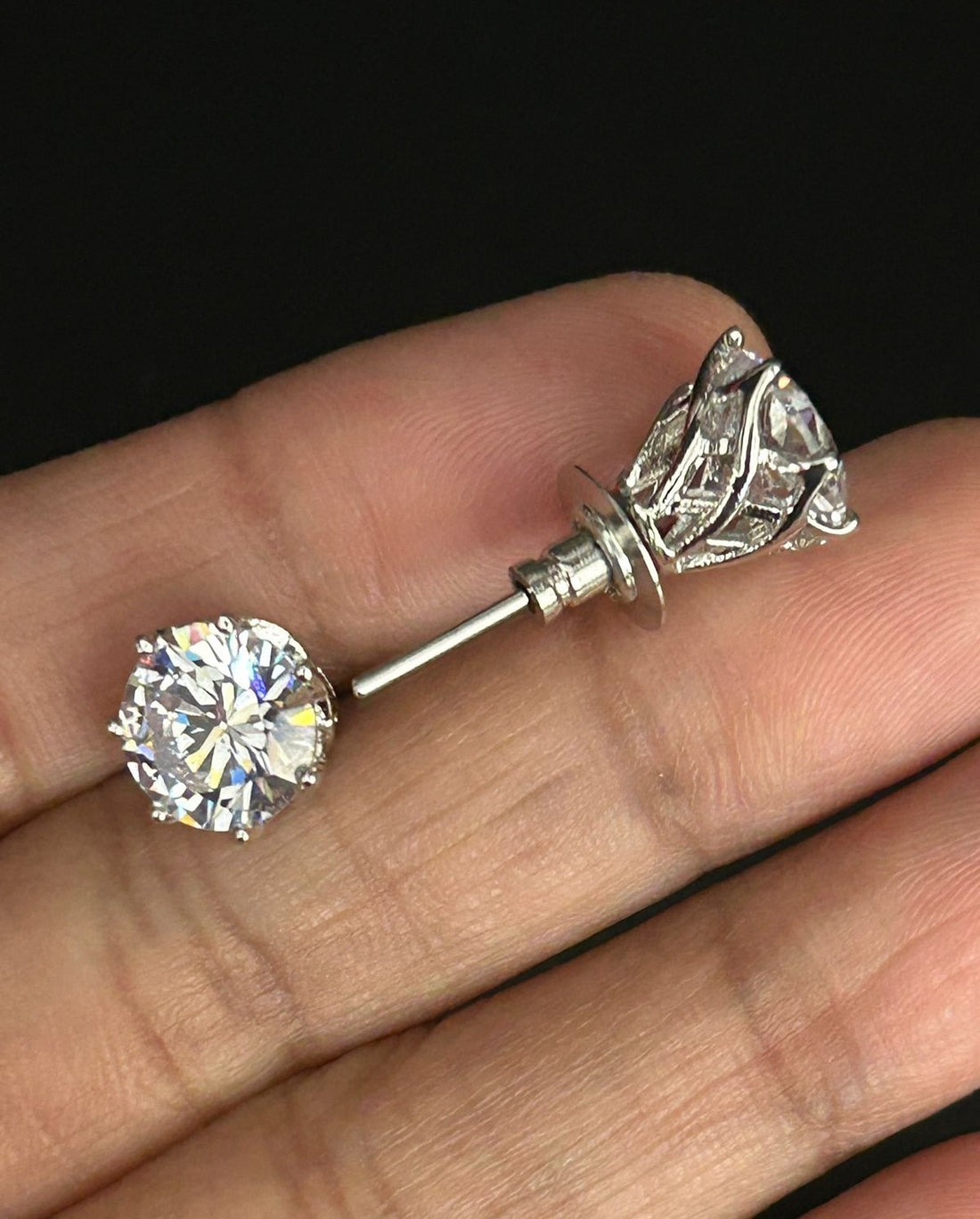Premium 8 Carat Diamond Stud Earrings Gold & Silver Tone Classic Round Design