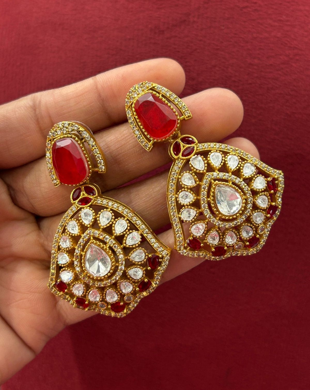 Premium Emerald Green and Ruby Red Bridal Polki Choker Necklace Set with Earrings