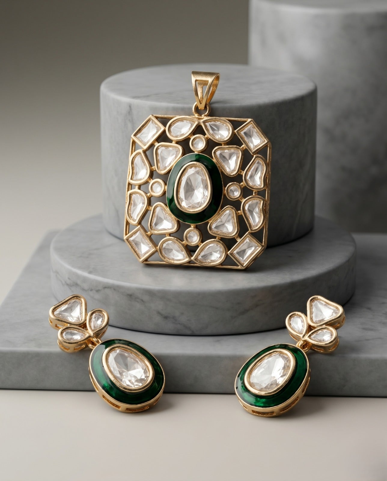 Neelanjali Moissanite Royale Pendant Set