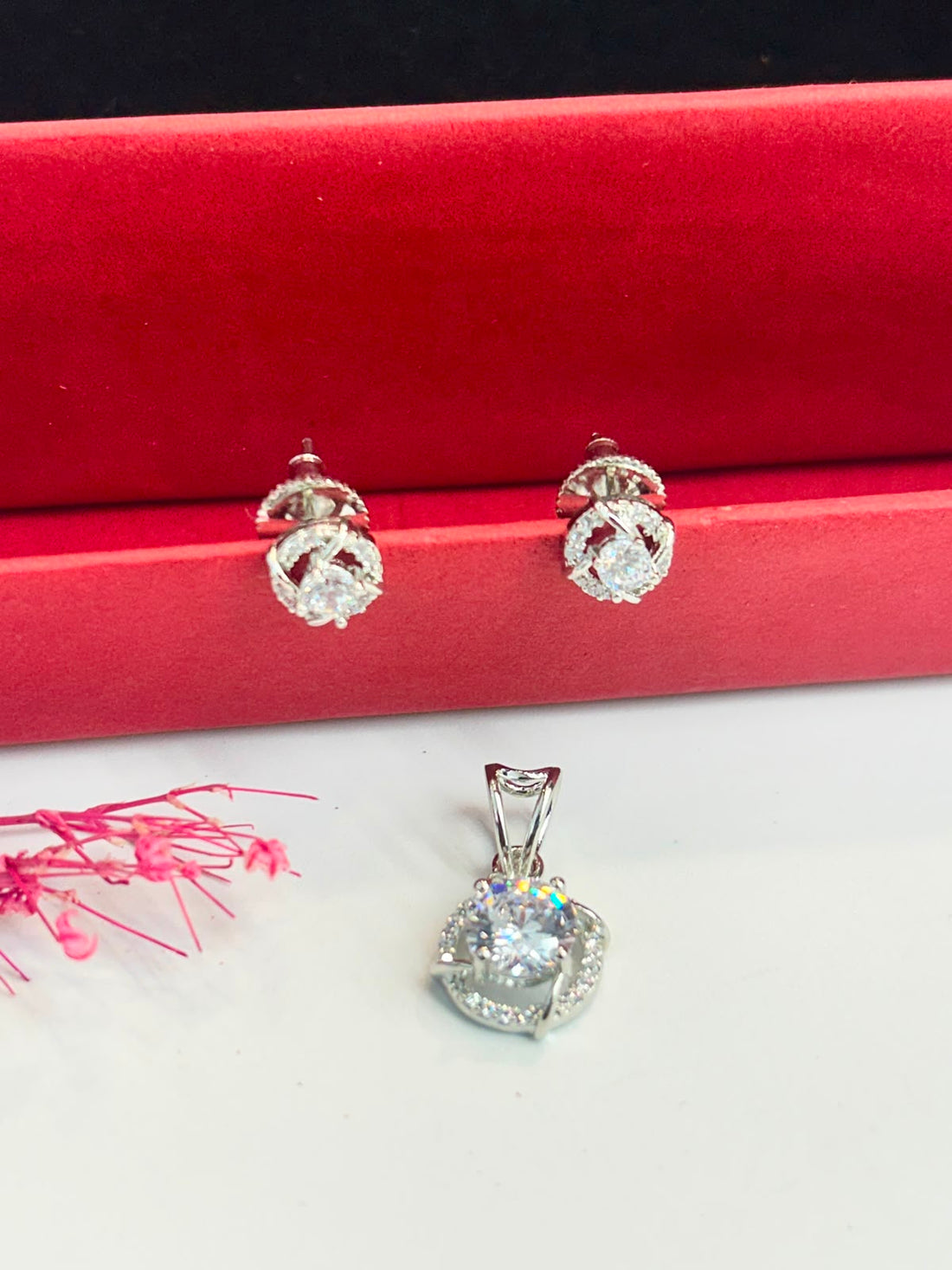 Premium Solitaire Sparkle Pendant Set with Chain & Earrings (Gold / Silver Finish)
