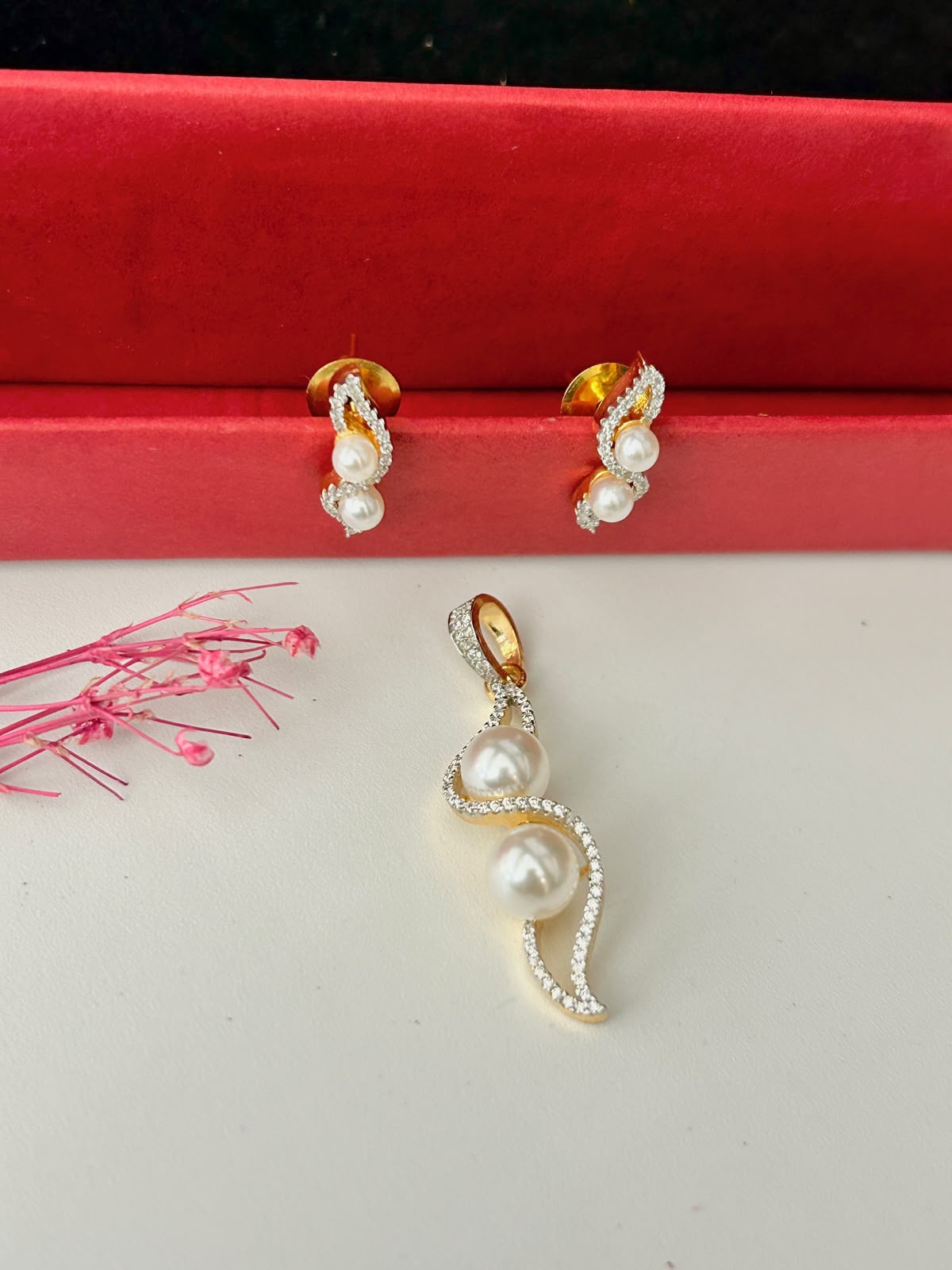 Premium Dual Tone Diamond Swirl Pendant with Chain & Matching Earrings