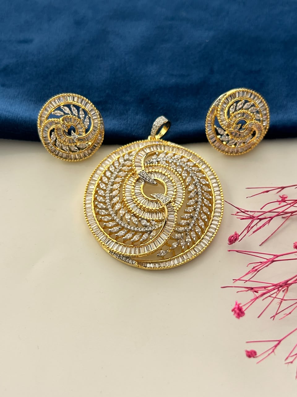 Varnika Aura  CZ Circular Designer Jewellery  Pendant Set