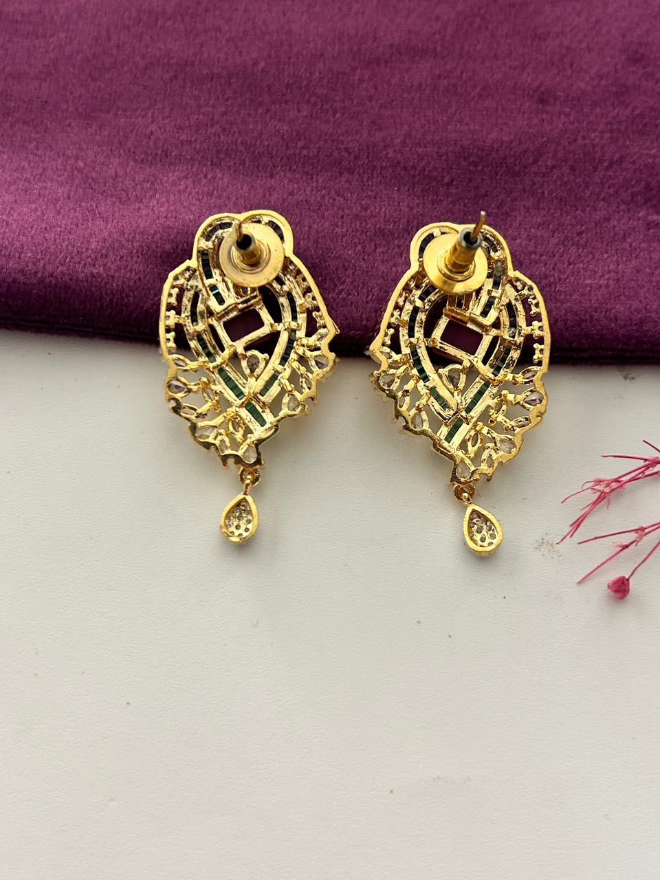 Ruhani Gulnaar Pendant Set