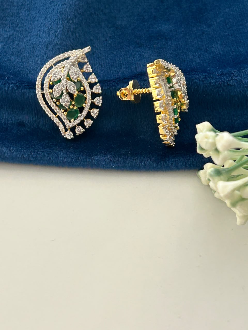 Ruhani Gulnaar Screw Pendant Set